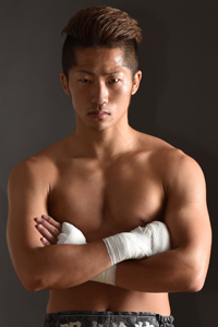 井上 拓真の選手写真